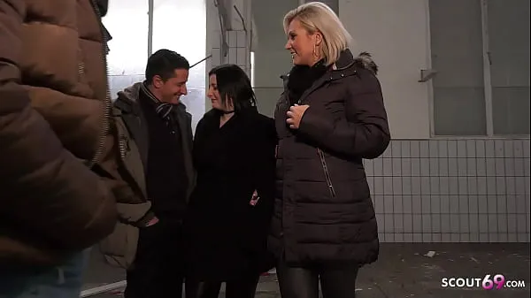 HD German MILF Tatjana Young and Teen Elisa18 talk to Swinger Foursome शीर्ष वीडियो