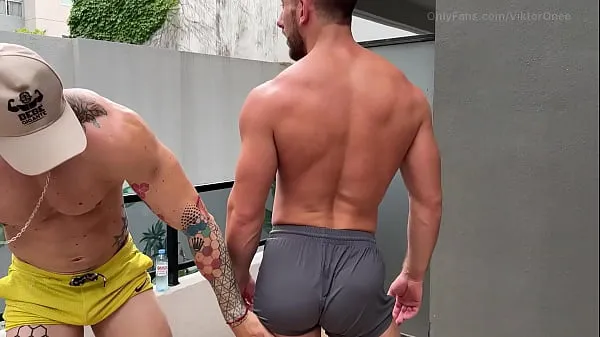 HD A SHOWER AFTER TRAINING AND I BURY MY DICK IN HIS ASSHOLE top videoer