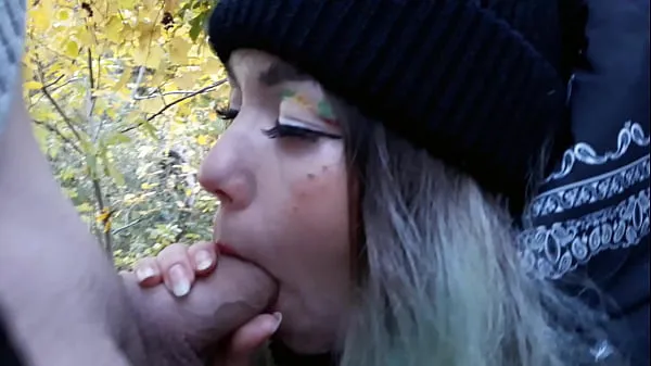 HD-CUM IN MY STEPSISTER'S THROAT IN A CROWDED PARK topvideo's