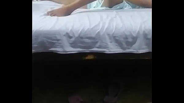 HD Sri lanka girl fucked her boy night at her room top Videos