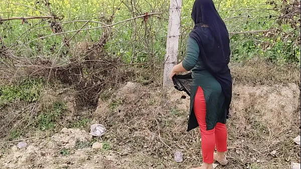HD Teacher and student outdoors fucking pussy licking girl friend शीर्ष वीडियो