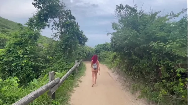 HD-Walk on Nudist Beach results in sex on the rocks topvideo's