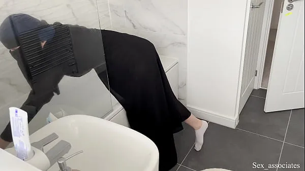HD Gorgeous arab muslim maid fucked in the ass for a five star review nejlepší videa