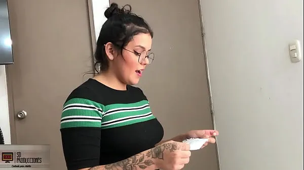 HD My stepmother rewards me for getting good grades at school and lets me fuck her pussy FULL STORY Video teratas