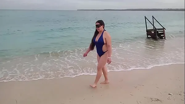 HD My Stepmother Asked Me To Take Some Pictures Of Her On The Beach The Next Day We Walked And Alone I Filled Her With Cum In Front Of The Sea 2 FULLONXRED Video teratas