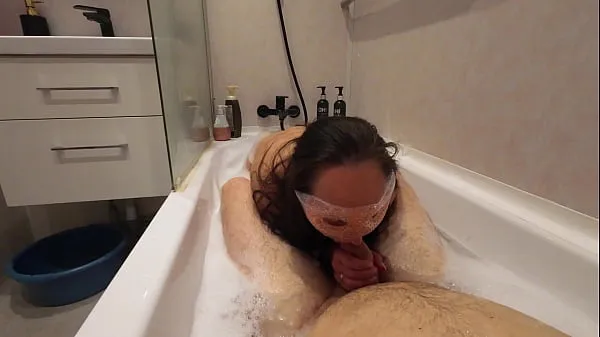 HD cute stepsiter sucking in bath. POV blowjob,foam tits en iyi Videolar