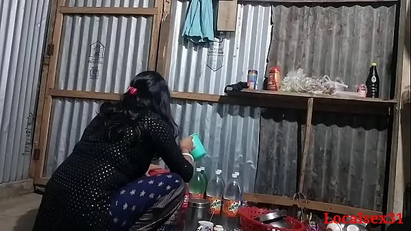 HD Indian wife Sex in Desi Guy in Hushband wife शीर्ष वीडियो