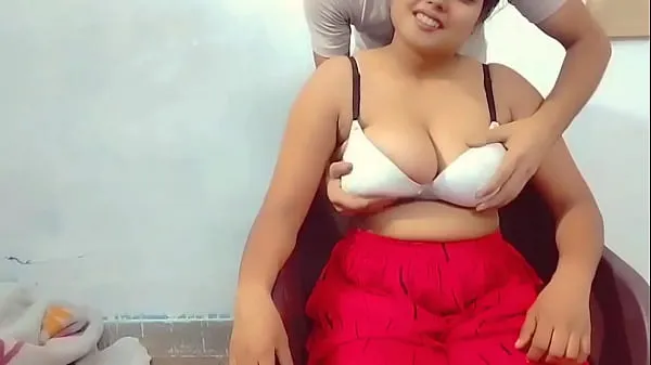 HD My landlady made me give her a massage. Then I caught her boobs were very big xxx soniya top videoer