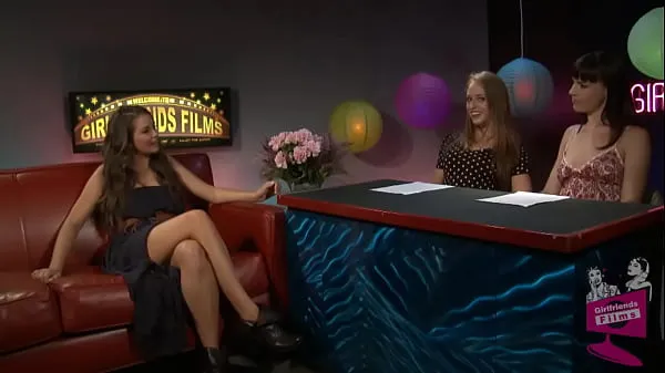 Video HD Dana and Keira get to know Hottie Allie Haze on the Kinky and Creepy Show hàng đầu