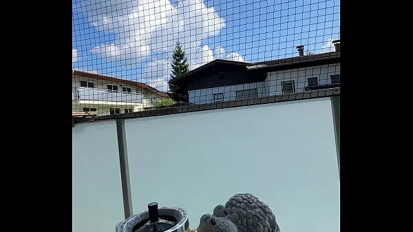 HD Voyeur on balcony. Caught by neighbors top Videos