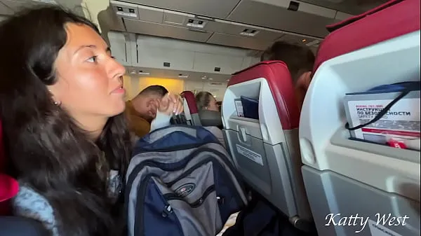 HD Risky extreme public blowjob on Plane शीर्ष वीडियो