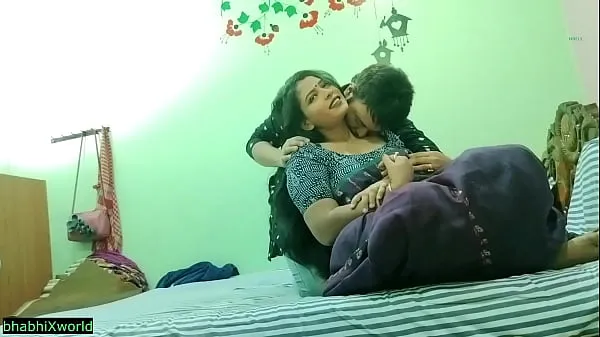Najlepsze filmy w jakości HD New Bengali Wife First Night Sex! With Clear Talking