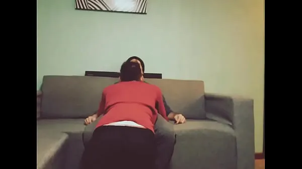 HD Sucking male cock in the living room Video teratas