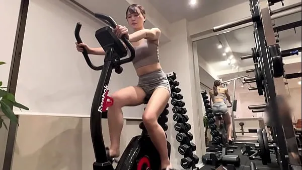 HD Beautiful breasts, big butt, tight man's divine style and beautiful BODY! Beating a beautiful physique girl graduate gym trainer from a physical education college Part1 วิดีโอยอดนิยม