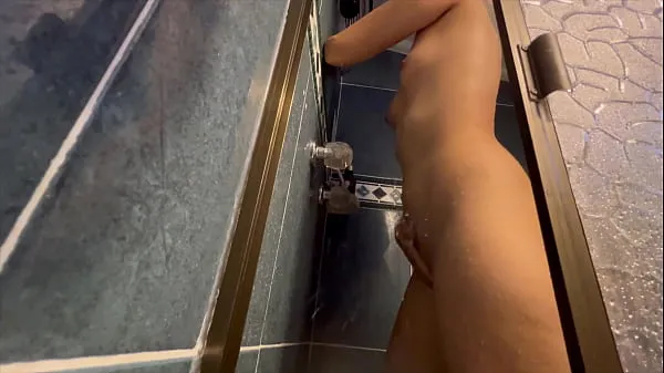HD I record the blonde whore from work masturbating in the bathroom Video teratas