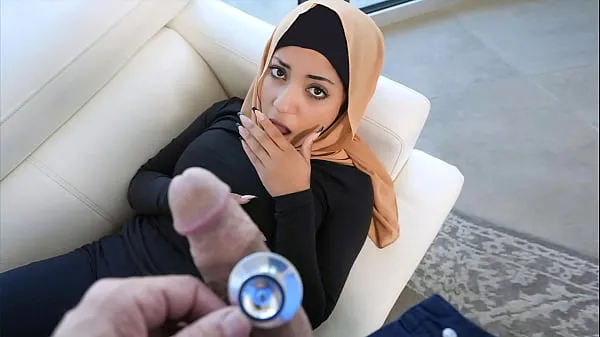 HD Filthy Rich Has an Easy Solution for The Hungry Babe During Her Fasting - Hijablust top Videos