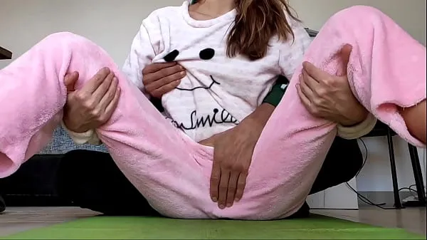 ایچ ڈی asian amateur real homemade teasing pussy and small tits fetish in pajamas ٹاپ ویڈیوز