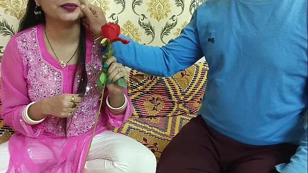 HD Indian beautiful husband wife celebrate special Valentine week Happy Rose day dirty talk in hindi voice saara give footjob 인기 동영상