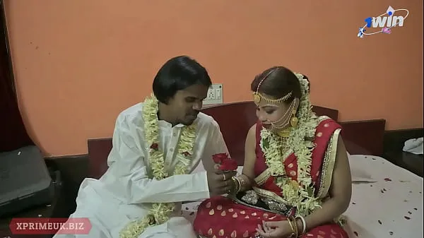 HD Hot Indian Couple Honeymoon Sex suosituinta videota