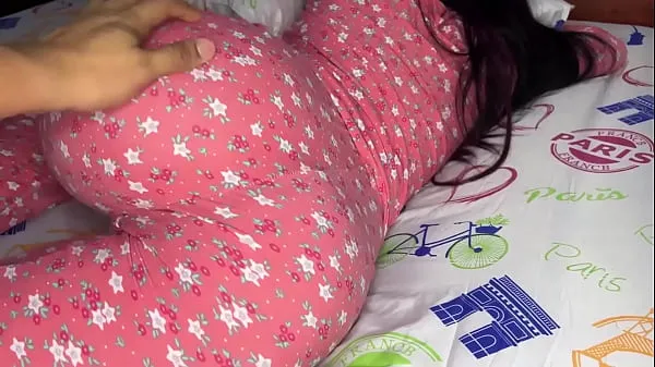 Video HD My 18 Year Old Stepdaughter's Ass with Big Buttocks hàng đầu