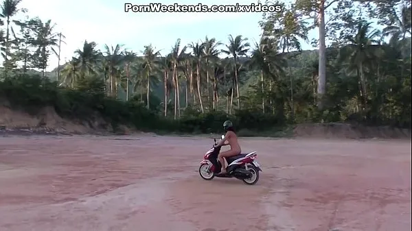 Video HD They fuck in a forest hàng đầu